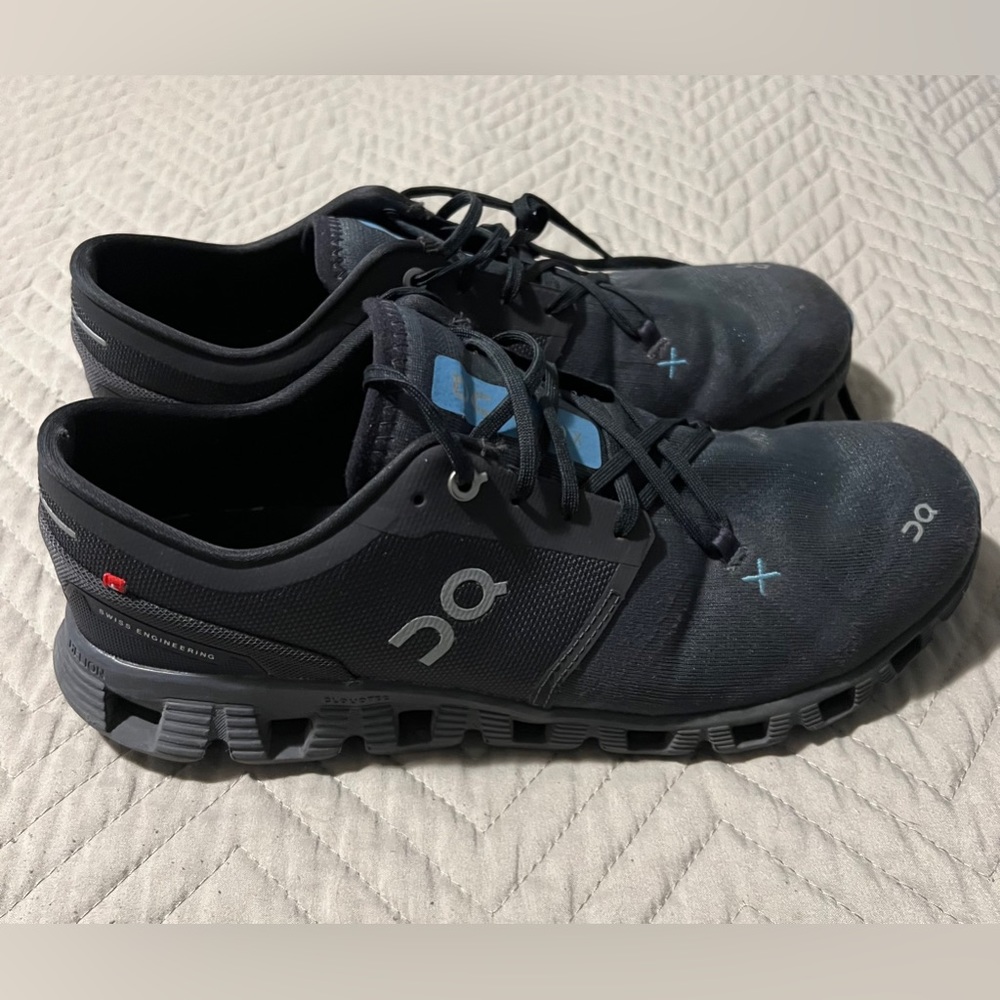 Men’s OnCloud Cloud X size 11, eclipse/magnet color